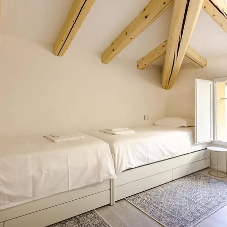 Apartment Casa Bocchi, Luxury In Historical Palace