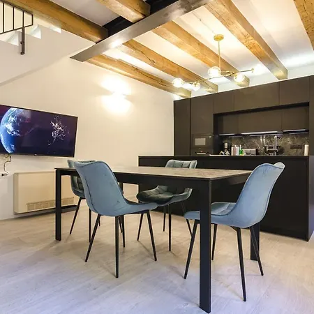 Apartment Casa Bocchi, Luxury In Historical Palace